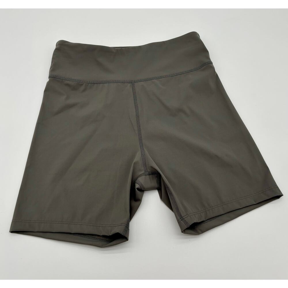 Born Primitive Size Small Gray Bike Shorts Athleisure Workout Wear